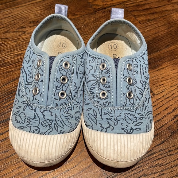 Toddler 10 Sneaker Bundle - Picture 3 of 8
